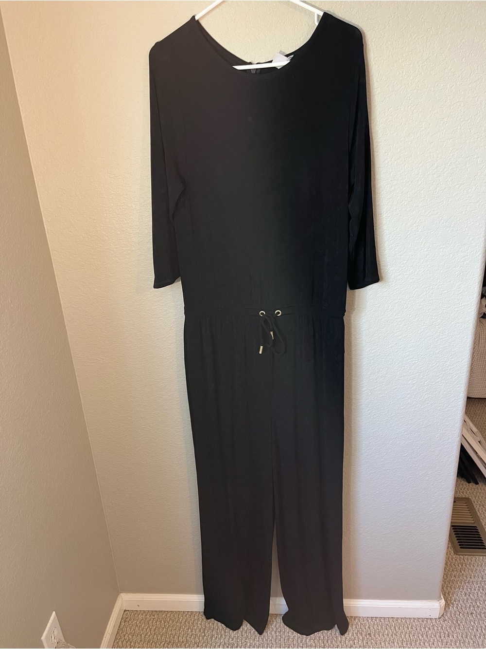 Chico’s Travelers Black Wide Leg Jumpsuit Size 1 M Drawstring 3/4 Sleeve Slinky